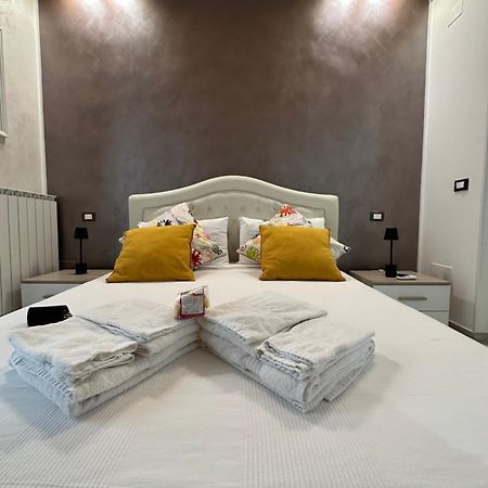 B & B Via Cavour 泰尔莫利 外观 照片
