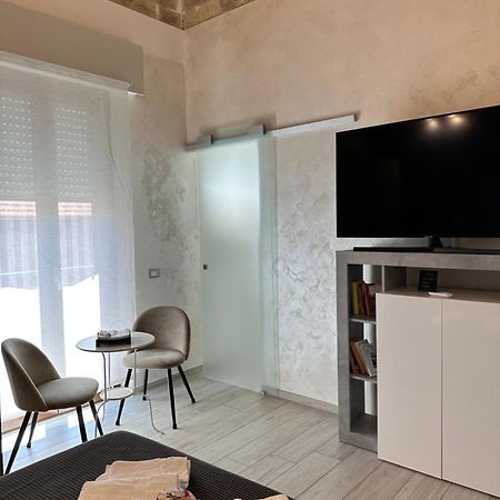 B & B Via Cavour 泰尔莫利 外观 照片
