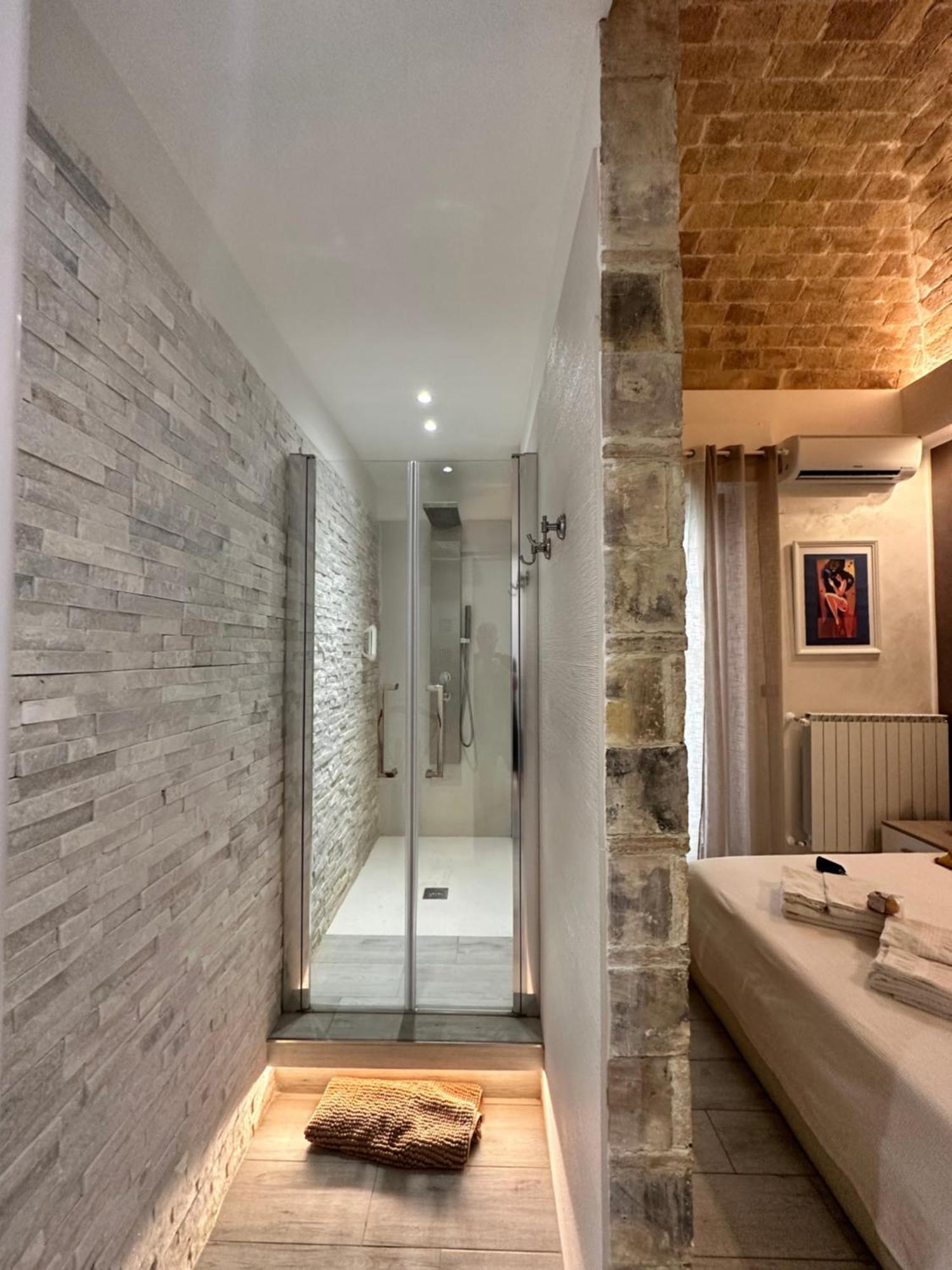 B & B Via Cavour 泰尔莫利 外观 照片