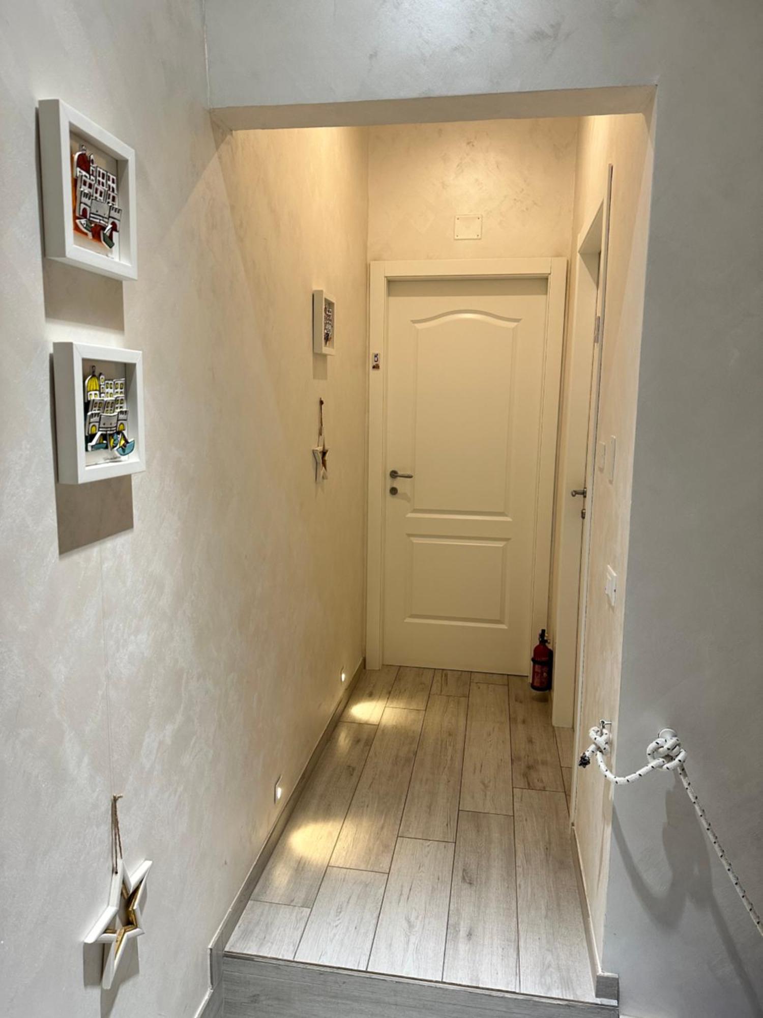 B & B Via Cavour 泰尔莫利 外观 照片