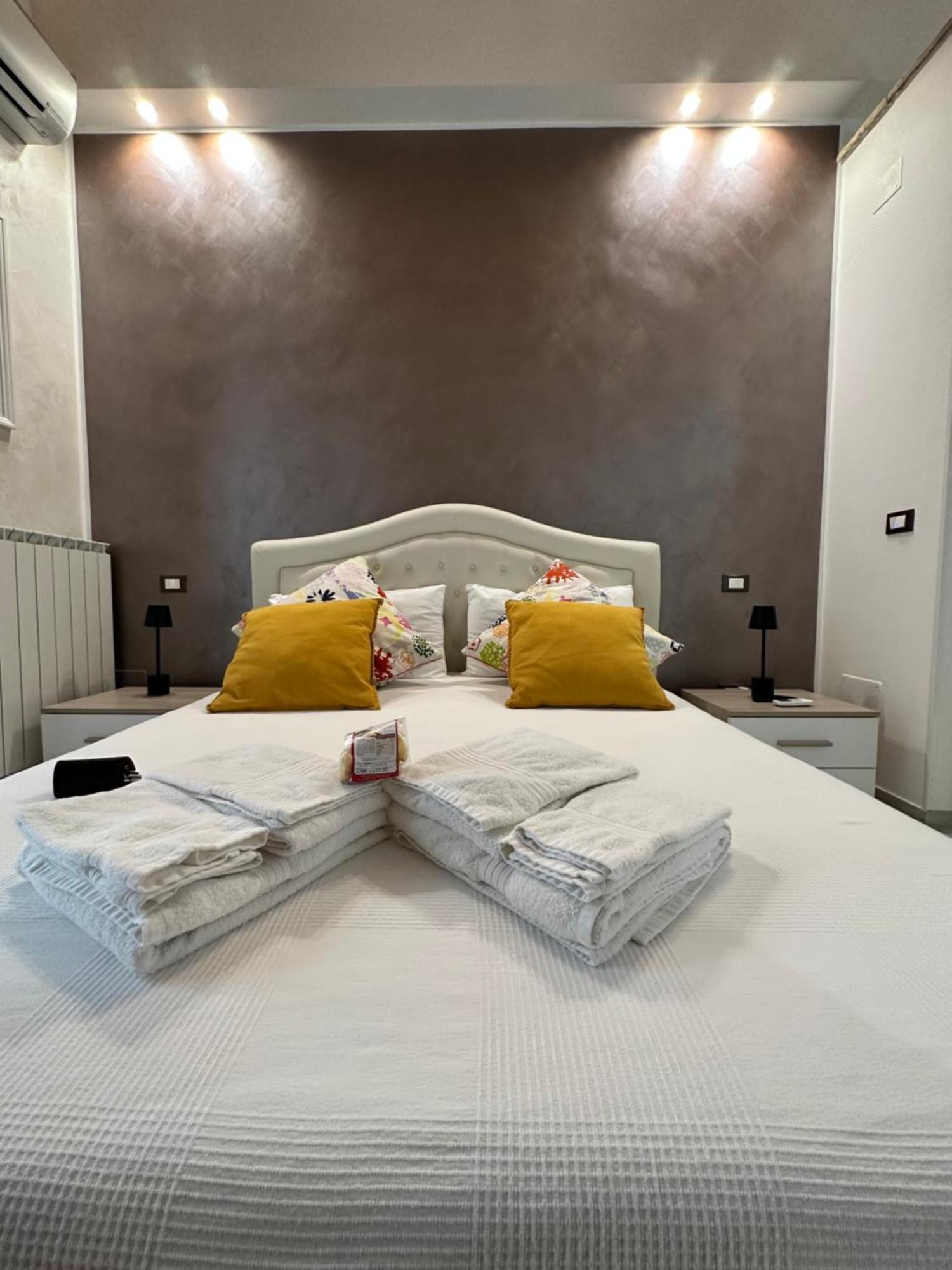 B & B Via Cavour 泰尔莫利 外观 照片