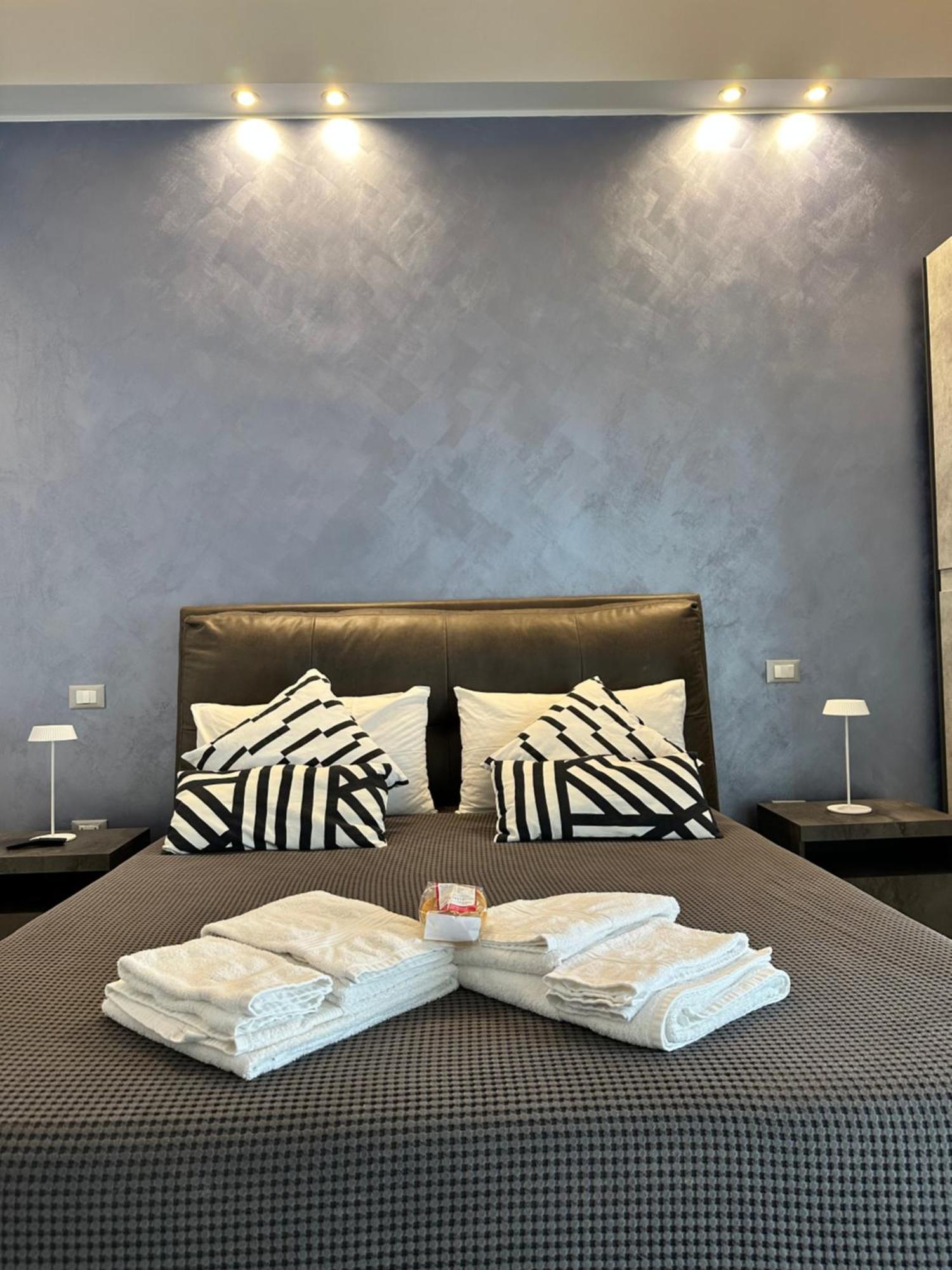B & B Via Cavour 泰尔莫利 外观 照片